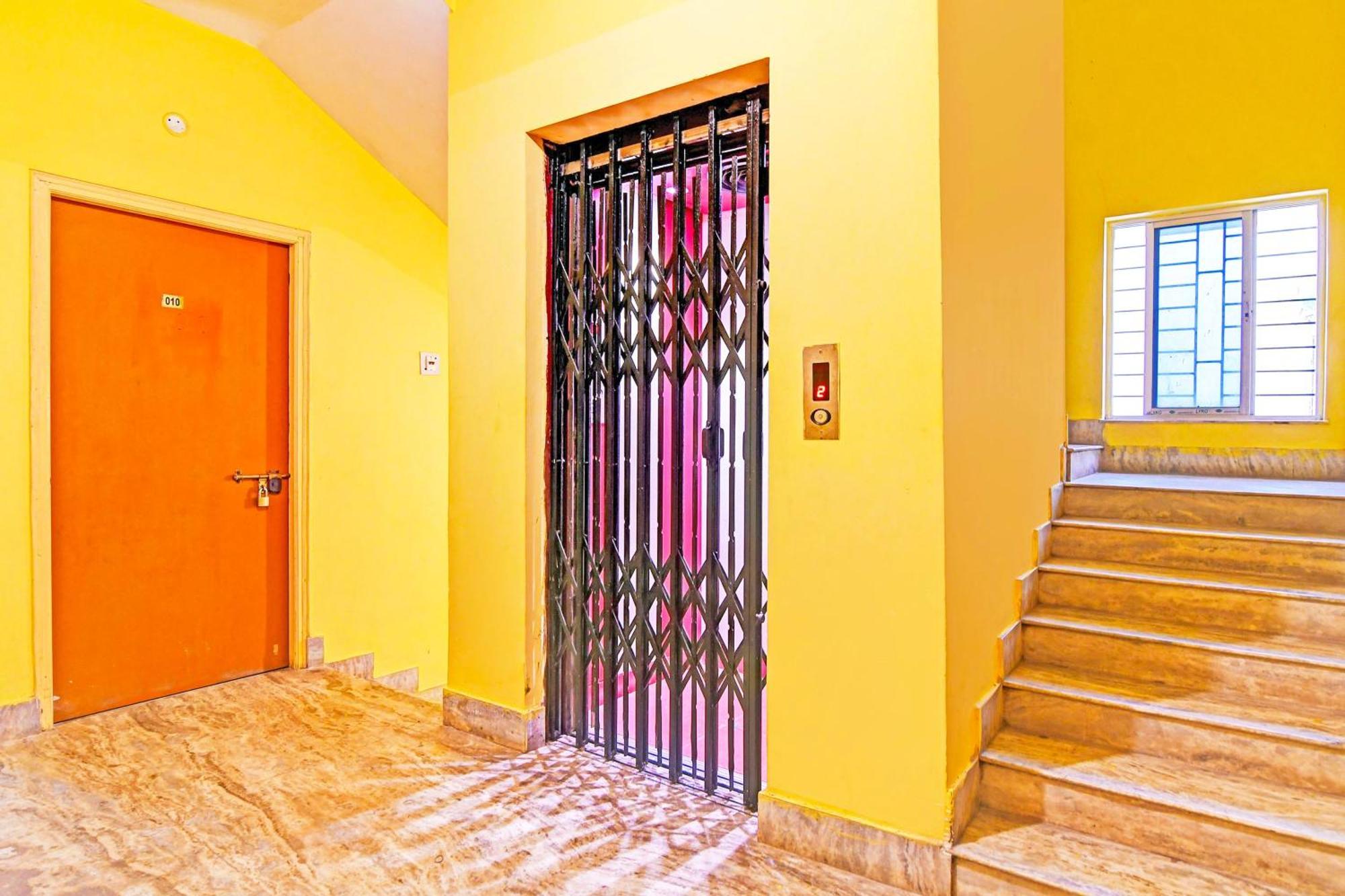 כלכותה Hotel O Laxmi Bhawan מראה חיצוני תמונה